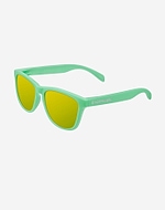 Hawkers REGULAR MATTE MINT GREEN - GOLD POLARIZED w150