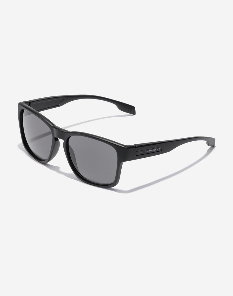 Hawkers CORE - POLARIZED BLACK w640